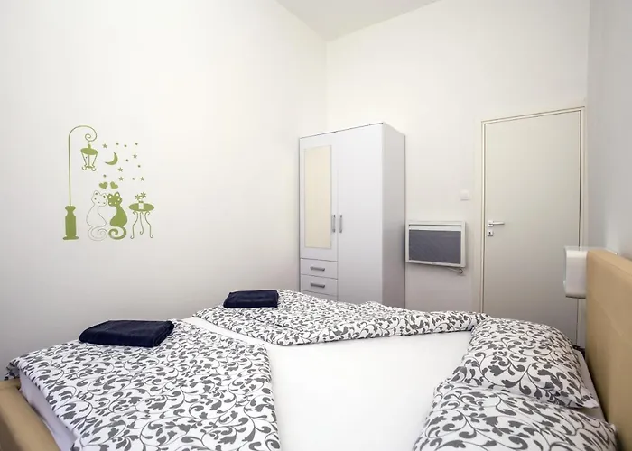 With Garden And Free Parking *